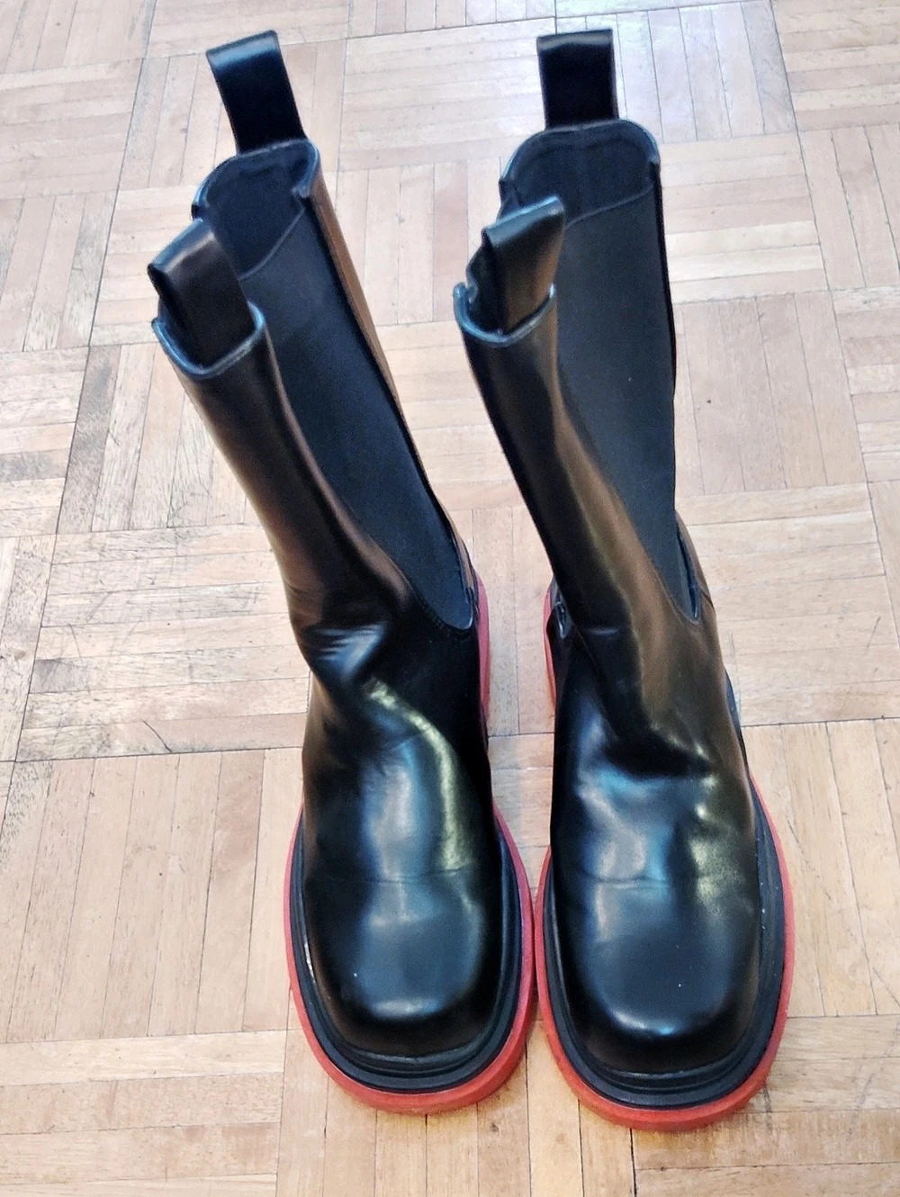 Black & Red Chelsea Rain Boots